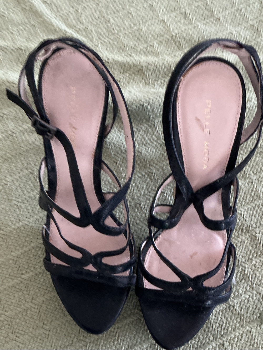 Pelle Moda Black Strappy Heeled Sandals with Pink Insole
